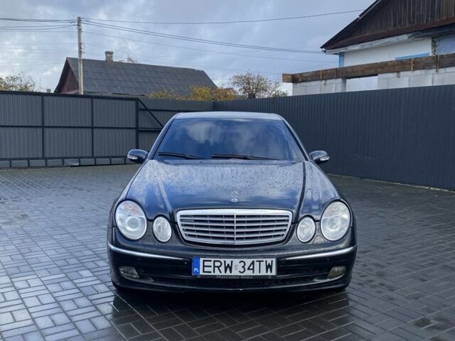 Синий Мерседес Е-Класс, объемом двигателя 2.7 л и пробегом 400 тыс. км за 3350 $, фото 1 на Automoto.ua