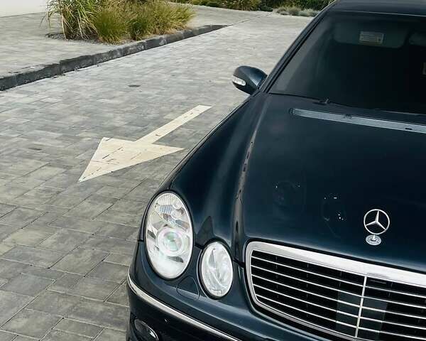 Синій Мерседес Е-Клас, об'ємом двигуна 3.2 л та пробігом 306 тис. км за 11000 $, фото 6 на Automoto.ua