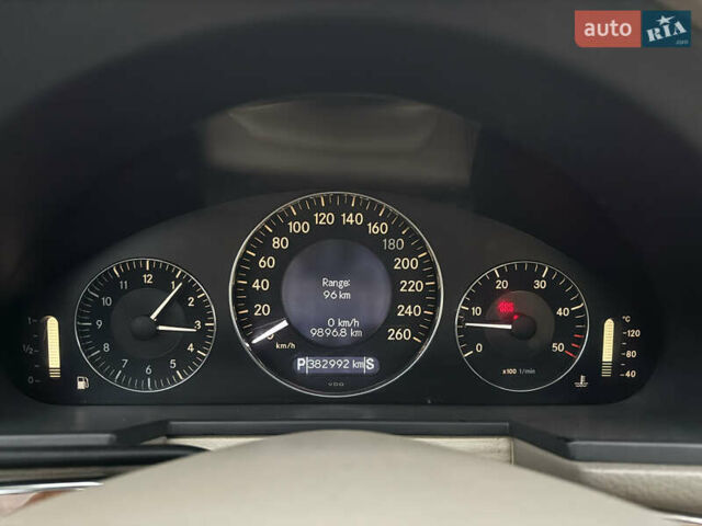 Синій Мерседес Е-Клас, об'ємом двигуна 3.22 л та пробігом 382 тис. км за 5990 $, фото 46 на Automoto.ua