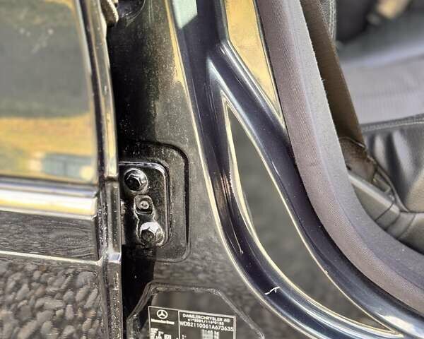 Синий Мерседес Е-Класс, объемом двигателя 2.1 л и пробегом 362 тыс. км за 8700 $, фото 21 на Automoto.ua