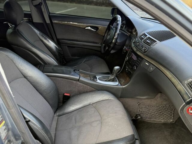 Синій Мерседес Е-Клас, об'ємом двигуна 2.2 л та пробігом 350 тис. км за 3599 $, фото 7 на Automoto.ua