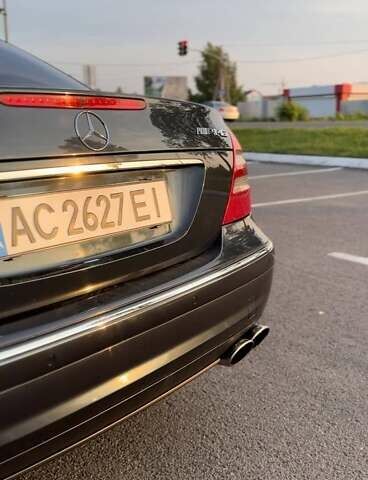 Синій Мерседес Е-Клас, об'ємом двигуна 3.2 л та пробігом 306 тис. км за 11000 $, фото 31 на Automoto.ua