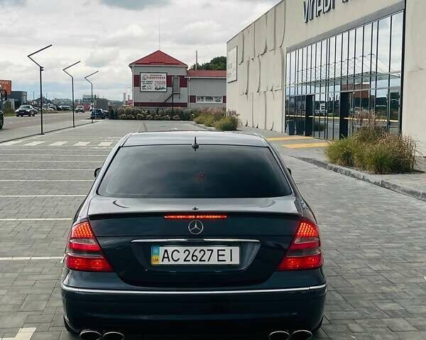 Синій Мерседес Е-Клас, об'ємом двигуна 3.2 л та пробігом 306 тис. км за 11000 $, фото 5 на Automoto.ua