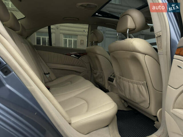 Синій Мерседес Е-Клас, об'ємом двигуна 3.22 л та пробігом 382 тис. км за 5990 $, фото 37 на Automoto.ua