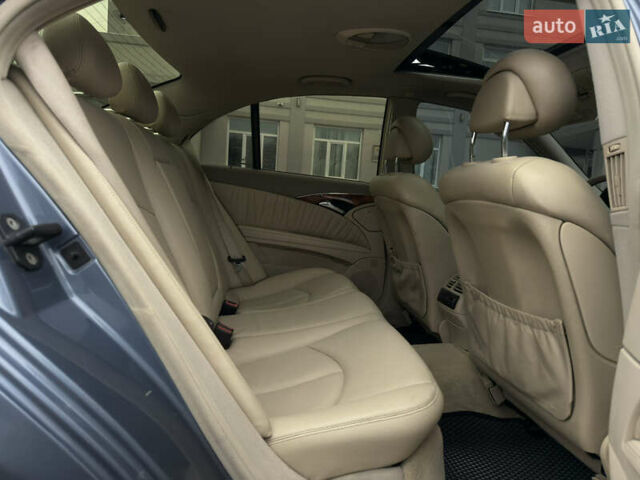 Синій Мерседес Е-Клас, об'ємом двигуна 3.22 л та пробігом 382 тис. км за 5990 $, фото 36 на Automoto.ua