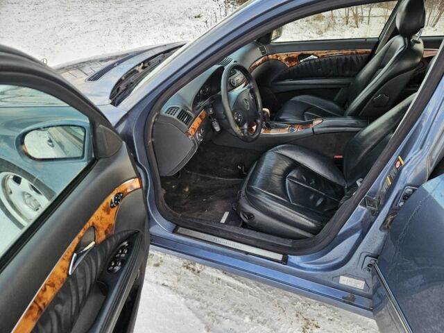 Синий Мерседес Е-Класс, объемом двигателя 2.7 л и пробегом 400 тыс. км за 2800 $, фото 8 на Automoto.ua