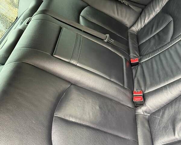 Синій Мерседес Е-Клас, об'ємом двигуна 3.2 л та пробігом 306 тис. км за 11000 $, фото 17 на Automoto.ua