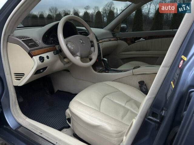 Синій Мерседес Е-Клас, об'ємом двигуна 3.22 л та пробігом 382 тис. км за 5990 $, фото 28 на Automoto.ua