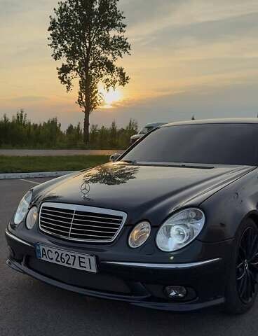 Синій Мерседес Е-Клас, об'ємом двигуна 3.2 л та пробігом 306 тис. км за 11000 $, фото 36 на Automoto.ua