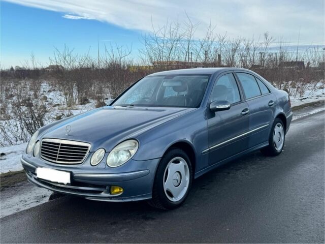 Синий Мерседес Е-Класс, объемом двигателя 2.7 л и пробегом 380 тыс. км за 2750 $, фото 1 на Automoto.ua