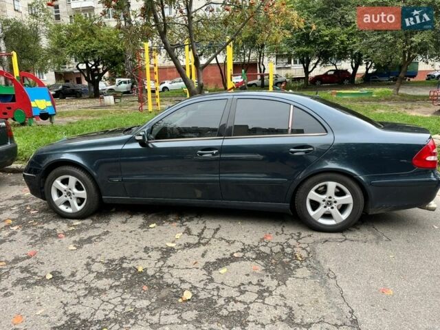 Синій Мерседес Е-Клас, об'ємом двигуна 3.2 л та пробігом 255 тис. км за 8450 $, фото 16 на Automoto.ua