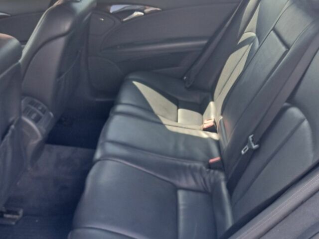 Синий Мерседес Е-Класс, объемом двигателя 1.8 л и пробегом 342 тыс. км за 5900 $, фото 4 на Automoto.ua