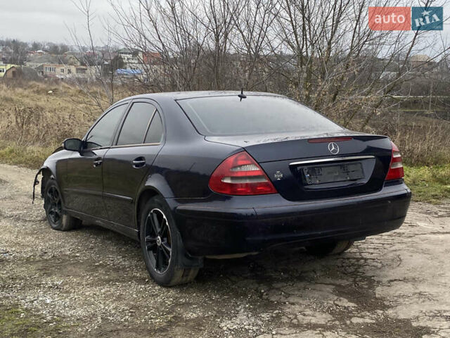 Синий Мерседес Е-Класс, объемом двигателя 2.15 л и пробегом 300 тыс. км за 3000 $, фото 9 на Automoto.ua