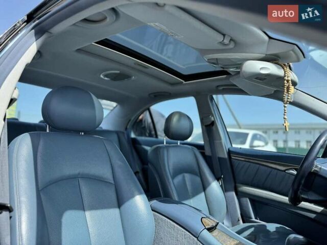 Мерседес Е-Клас 2005 у Львові на Automoto.ua Синій Мерседес Е-Клас, об'ємом двигуна 3.5 л та пробігом 318 тис. км за 8000 $, фото 20 на Automoto.ua