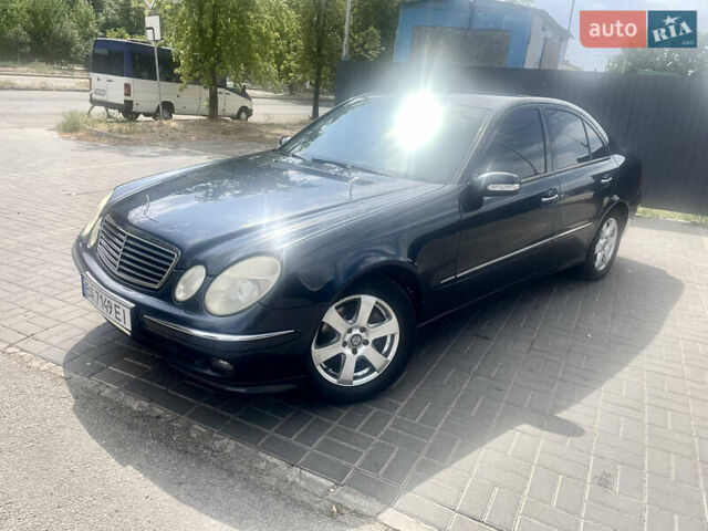 Синий Мерседес Е-Класс, объемом двигателя 1.8 л и пробегом 272 тыс. км за 6999 $, фото 6 на Automoto.ua