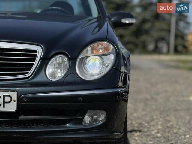 Мерседес Е-Клас 2005 у Львові на Automoto.ua Синій Мерседес Е-Клас, об'ємом двигуна 3.5 л та пробігом 318 тис. км за 8000 $, фото 3 на Automoto.ua