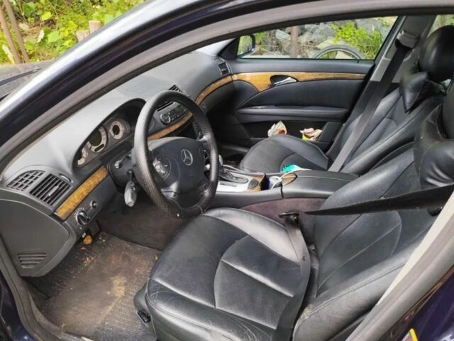 Синій Мерседес Е-Клас, об'ємом двигуна 2.7 л та пробігом 400 тис. км за 3000 $, фото 3 на Automoto.ua