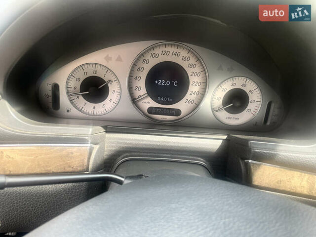 Синий Мерседес Е-Класс, объемом двигателя 1.8 л и пробегом 272 тыс. км за 6999 $, фото 19 на Automoto.ua