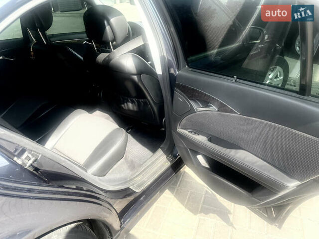 Синий Мерседес Е-Класс, объемом двигателя 1.8 л и пробегом 272 тыс. км за 6999 $, фото 11 на Automoto.ua