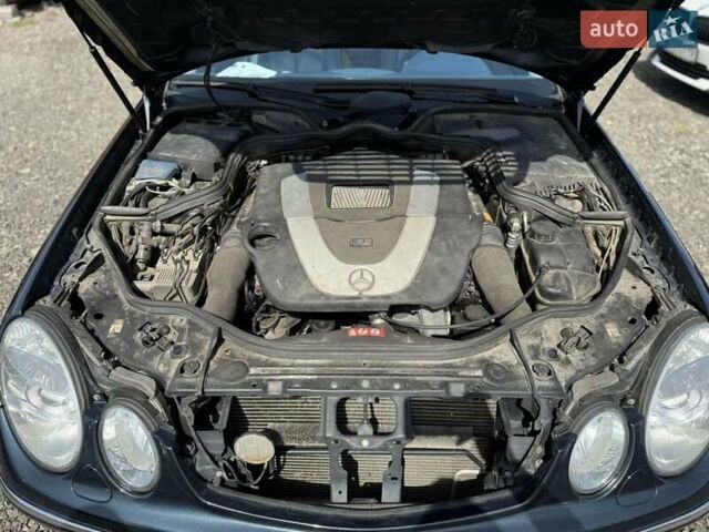 Мерседес Е-Клас 2005 у Львові на Automoto.ua Синій Мерседес Е-Клас, об'ємом двигуна 3.5 л та пробігом 318 тис. км за 8000 $, фото 23 на Automoto.ua