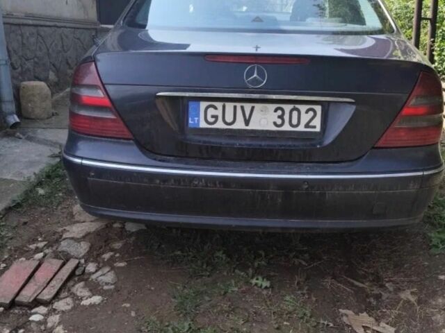 Синій Мерседес Е-Клас, об'ємом двигуна 2.7 л та пробігом 400 тис. км за 3000 $, фото 4 на Automoto.ua