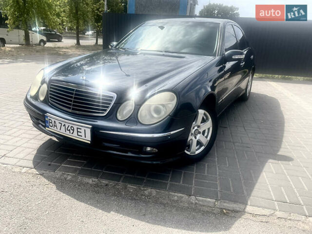 Синий Мерседес Е-Класс, объемом двигателя 1.8 л и пробегом 272 тыс. км за 6999 $, фото 7 на Automoto.ua