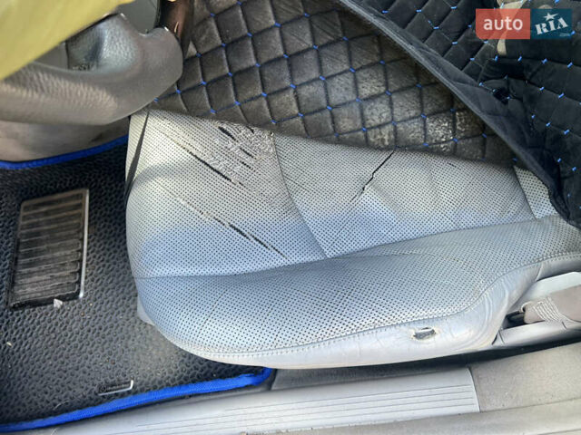 Синий Мерседес Е-Класс, объемом двигателя 2.59 л и пробегом 390 тыс. км за 4999 $, фото 6 на Automoto.ua