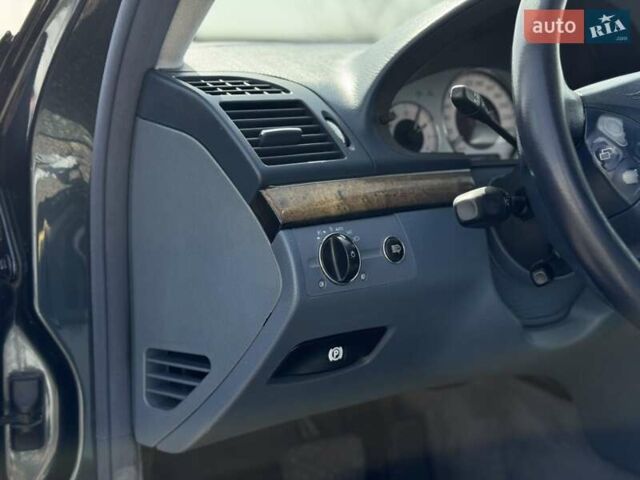 Мерседес Е-Клас 2005 у Львові на Automoto.ua Синій Мерседес Е-Клас, об'ємом двигуна 3.5 л та пробігом 318 тис. км за 8000 $, фото 11 на Automoto.ua