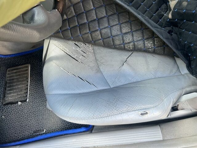 Синий Мерседес Е-Класс, объемом двигателя 2.6 л и пробегом 400 тыс. км за 4800 $, фото 6 на Automoto.ua