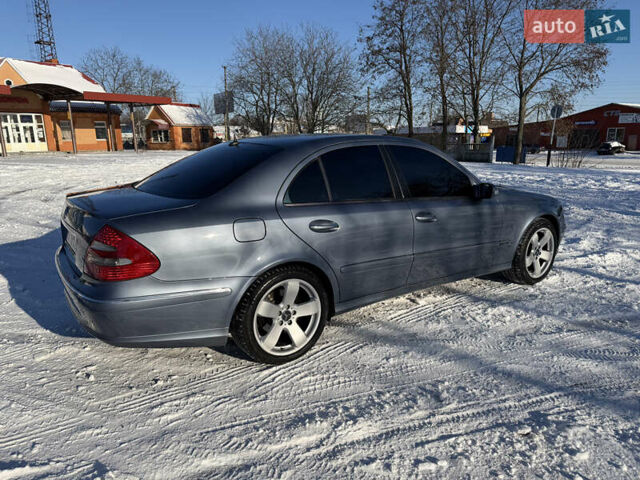 Синій Мерседес Е-Клас, об'ємом двигуна 3 л та пробігом 348 тис. км за 8250 $, фото 5 на Automoto.ua