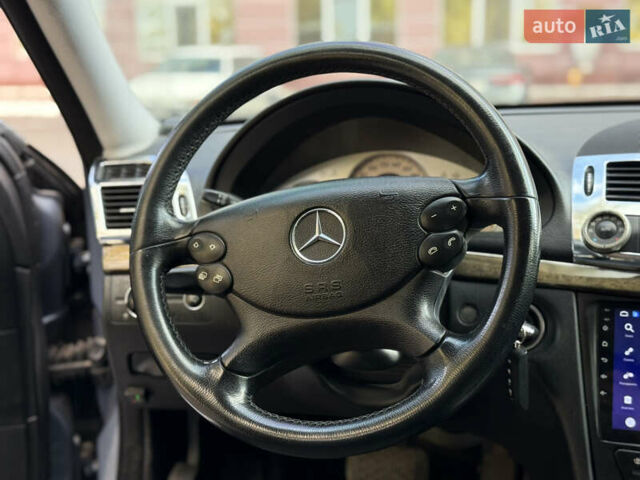 Синій Мерседес Е-Клас, об'ємом двигуна 1.8 л та пробігом 203 тис. км за 8750 $, фото 18 на Automoto.ua