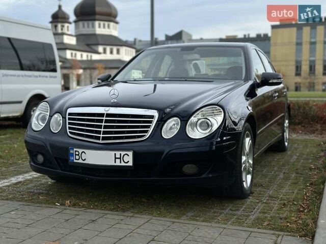 Синий Мерседес Е-Класс, объемом двигателя 2.15 л и пробегом 375 тыс. км за 10200 $, фото 2 на Automoto.ua