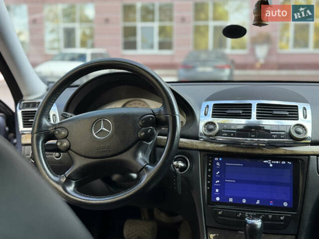 Синій Мерседес Е-Клас, об'ємом двигуна 1.8 л та пробігом 203 тис. км за 8750 $, фото 16 на Automoto.ua