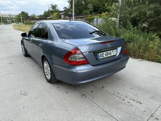 Синий Мерседес Е-Класс, объемом двигателя 1.8 л и пробегом 176 тыс. км за 7500 $, фото 1 на Automoto.ua