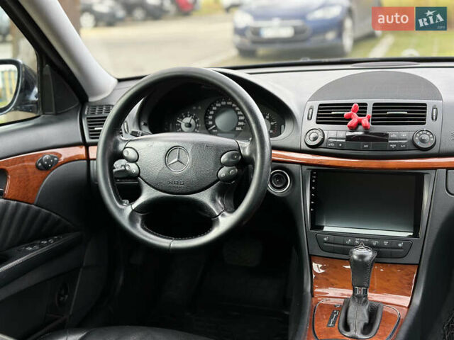 Синий Мерседес Е-Класс, объемом двигателя 2.15 л и пробегом 375 тыс. км за 10200 $, фото 19 на Automoto.ua