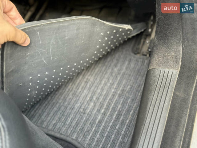 Синій Мерседес Е-Клас, об'ємом двигуна 1.8 л та пробігом 203 тис. км за 8750 $, фото 27 на Automoto.ua