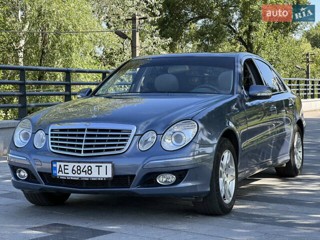 Синий Мерседес Е-Класс, объемом двигателя 1.8 л и пробегом 178 тыс. км за 6999 $, фото 118 на Automoto.ua