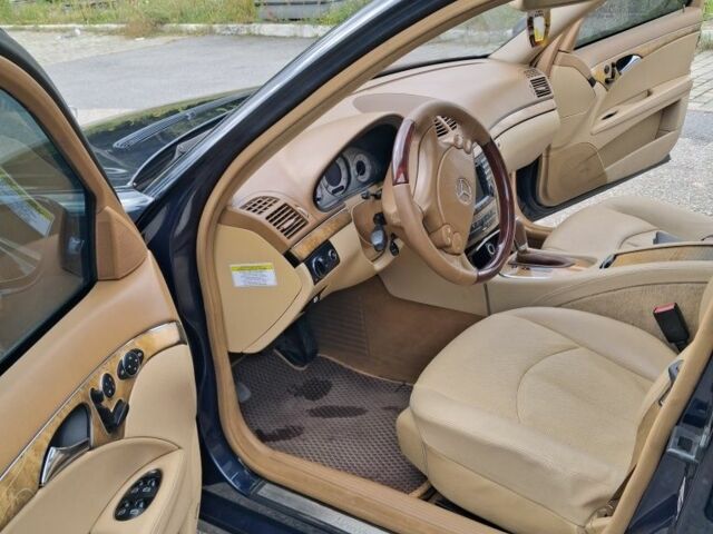 Мерседес Е-Класс 2007 в Житомире на Automoto.ua Синий Мерседес Е-Класс, объемом двигателя 3 л и пробегом 343 тыс. км за 8000 $, фото 6 на Automoto.ua