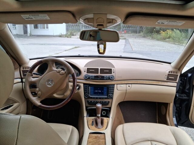 Мерседес Е-Класс 2007 в Житомире на Automoto.ua Синий Мерседес Е-Класс, объемом двигателя 3 л и пробегом 343 тыс. км за 8000 $, фото 7 на Automoto.ua