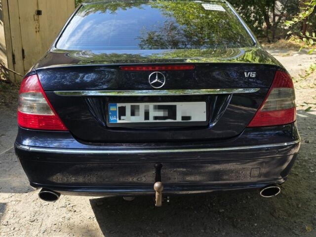 Синий Мерседес Е-Класс, объемом двигателя 3 л и пробегом 15 тыс. км за 8000 $, фото 1 на Automoto.ua