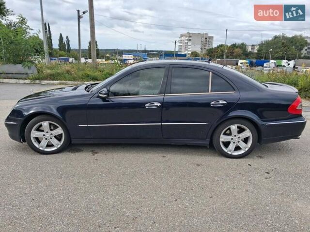 Синий Мерседес Е-Класс, объемом двигателя 3.5 л и пробегом 343 тыс. км за 9000 $, фото 3 на Automoto.ua