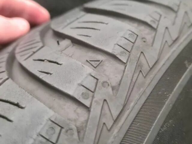 Синий Мерседес Е-Класс, объемом двигателя 3 л и пробегом 15 тыс. км за 8000 $, фото 8 на Automoto.ua