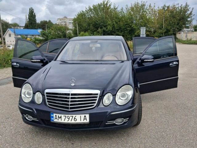 Мерседес Е-Класс 2007 в Житомире на Automoto.ua Синий Мерседес Е-Класс, объемом двигателя 3 л и пробегом 343 тыс. км за 8000 $, фото 4 на Automoto.ua