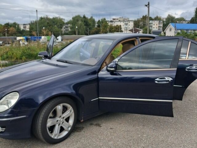 Мерседес Е-Класс 2007 в Житомире на Automoto.ua Синий Мерседес Е-Класс, объемом двигателя 3 л и пробегом 343 тыс. км за 8000 $, фото 3 на Automoto.ua