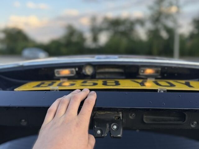 Синій Мерседес Е-Клас, об'ємом двигуна 3 л та пробігом 211 тис. км за 4089 $, фото 15 на Automoto.ua