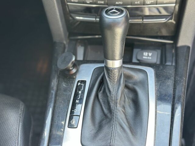 Синий Мерседес Е-Класс, объемом двигателя 2.2 л и пробегом 221 тыс. км за 10500 $, фото 10 на Automoto.ua