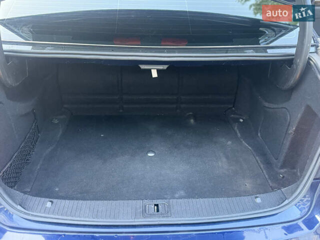 Синий Мерседес Е-Класс, объемом двигателя 1.8 л и пробегом 367 тыс. км за 8800 $, фото 37 на Automoto.ua