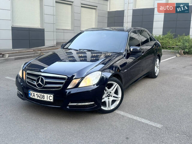 Синий Мерседес Е-Класс, объемом двигателя 1.8 л и пробегом 367 тыс. км за 8800 $, фото 2 на Automoto.ua