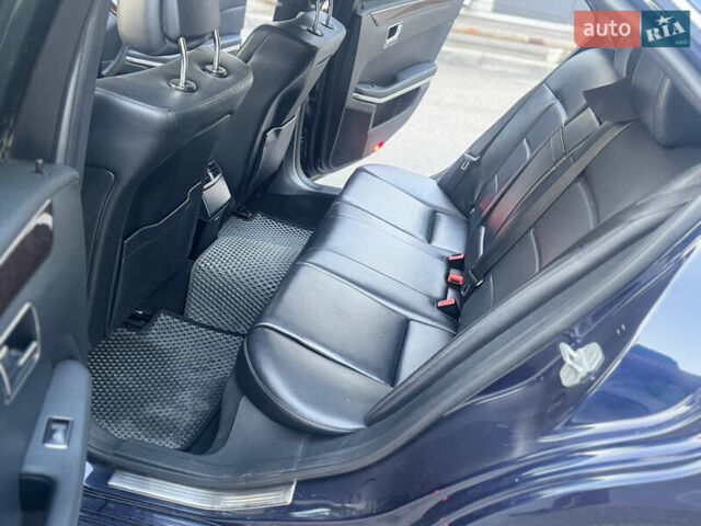 Синий Мерседес Е-Класс, объемом двигателя 1.8 л и пробегом 367 тыс. км за 8800 $, фото 27 на Automoto.ua