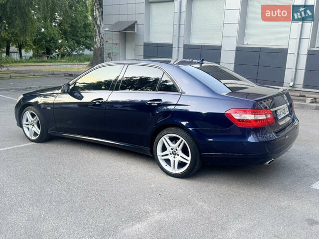Синий Мерседес Е-Класс, объемом двигателя 1.8 л и пробегом 367 тыс. км за 8800 $, фото 16 на Automoto.ua